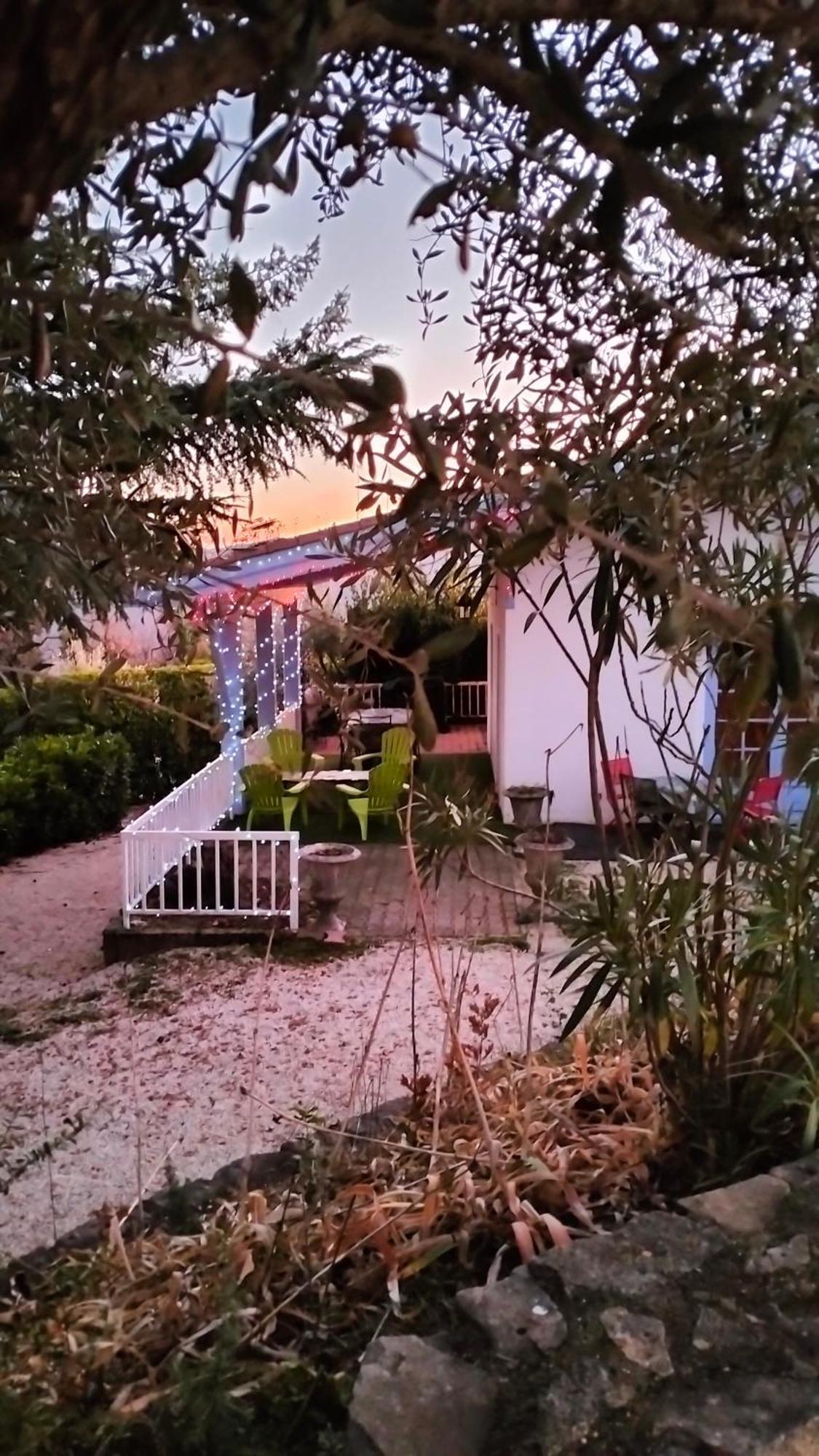 Tikazela - Domaine Ombre Et Lumiere Bed and Breakfast Saint-Jean-de-Muzols Buitenkant foto
